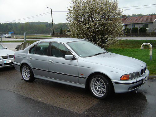 BMW 523i: 6 фото