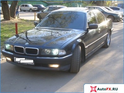 BMW 730: 6 фото