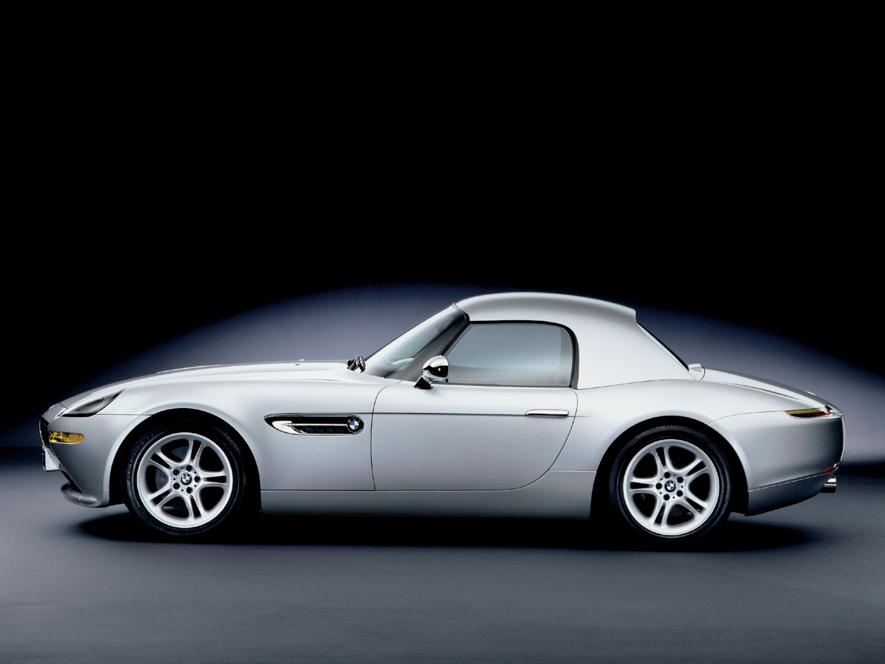 BMW Z8: 6 фото