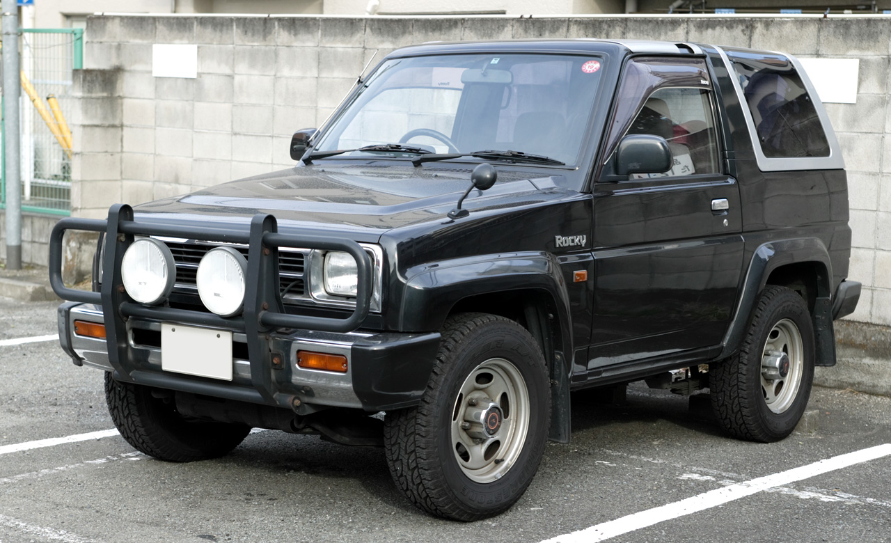 Daihatsu Feroza: 8 фото