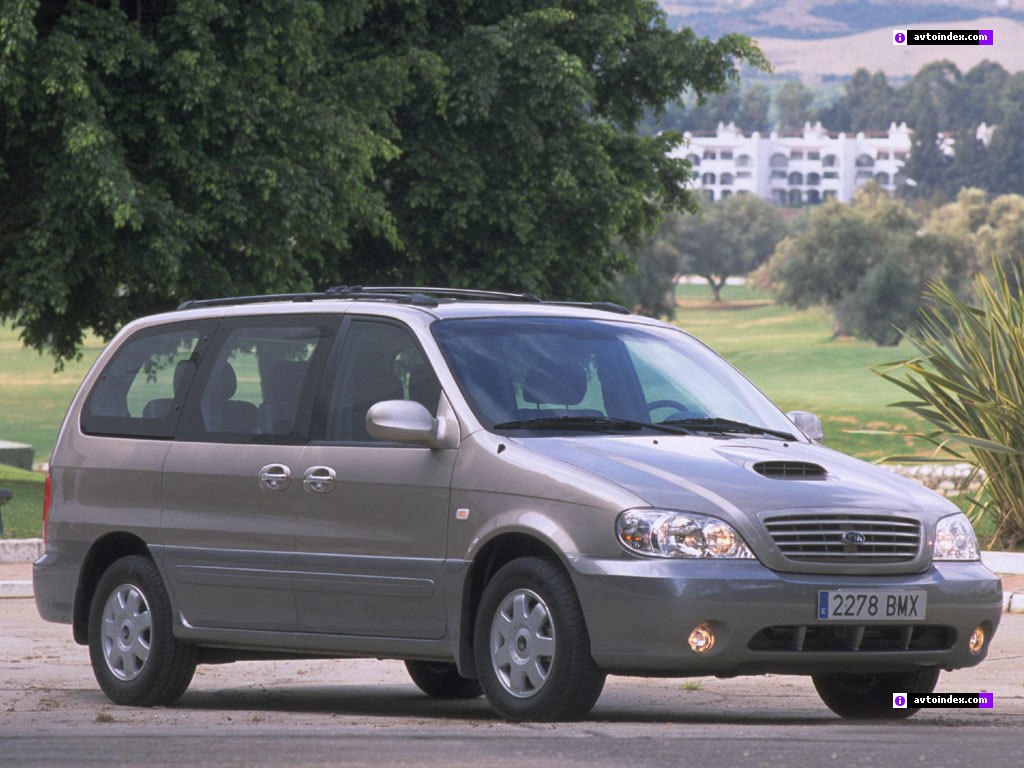 Kia Carnival: 12 фото