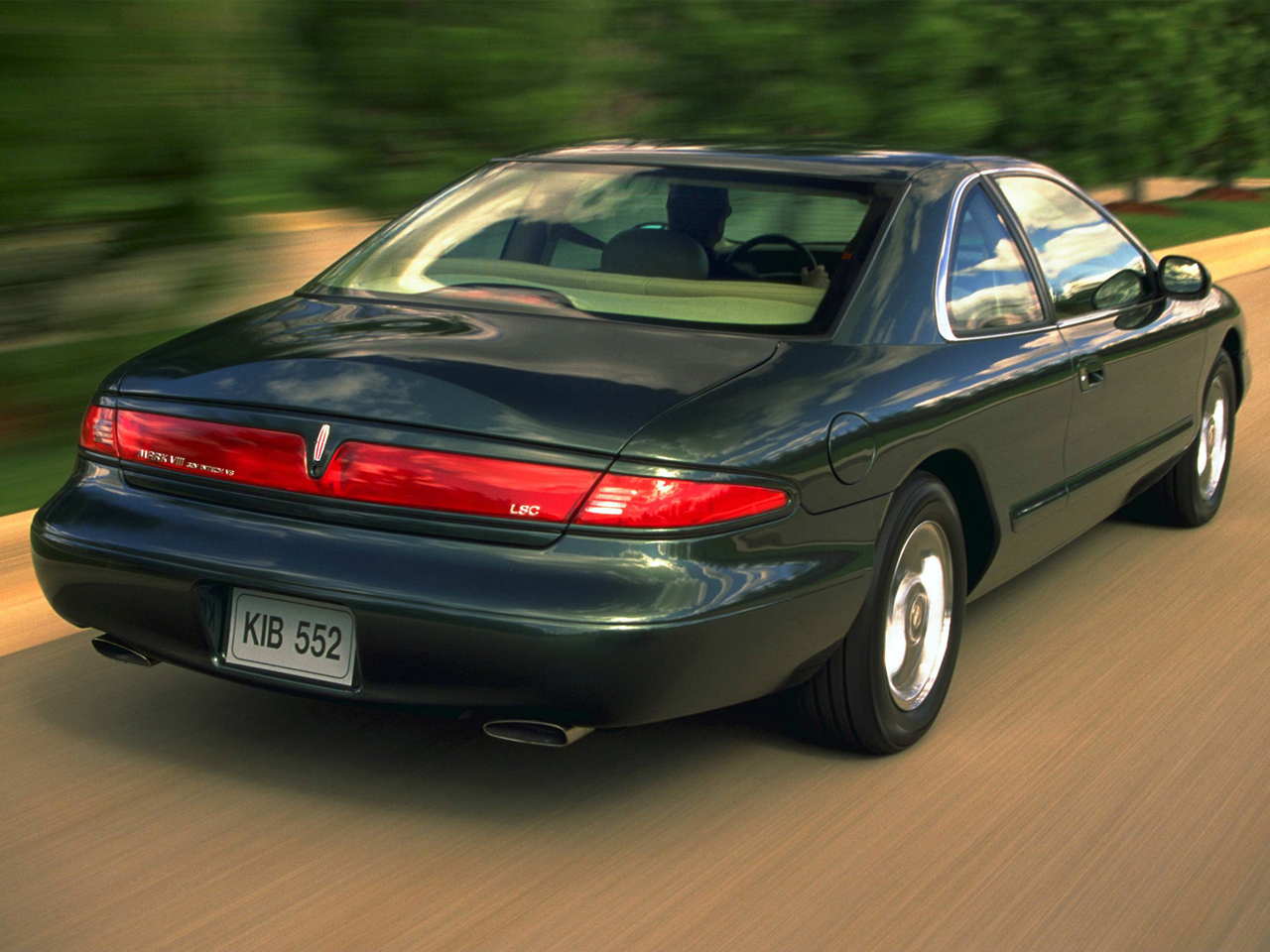 Lincoln Mark VIII: 3 фото