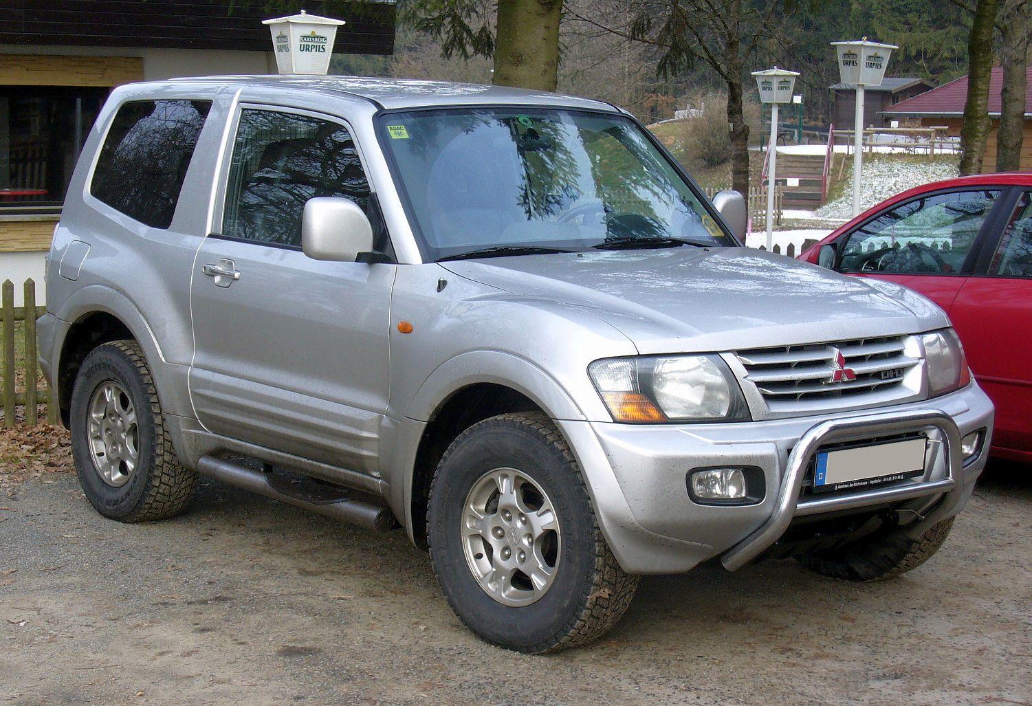 Mitsubishi Pajero: 8 фото