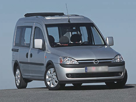 Opel Combo Tour: 9 фото