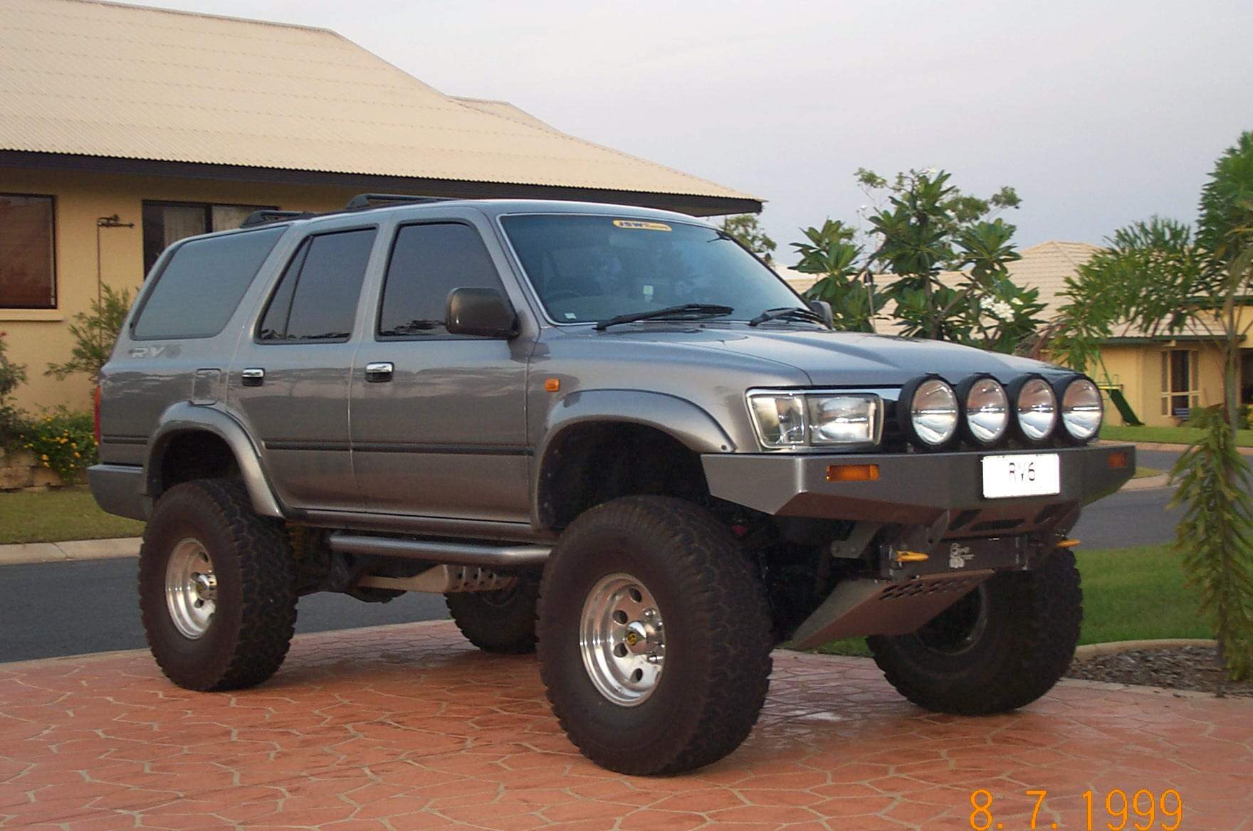 Toyota 4Runner: 7 фото