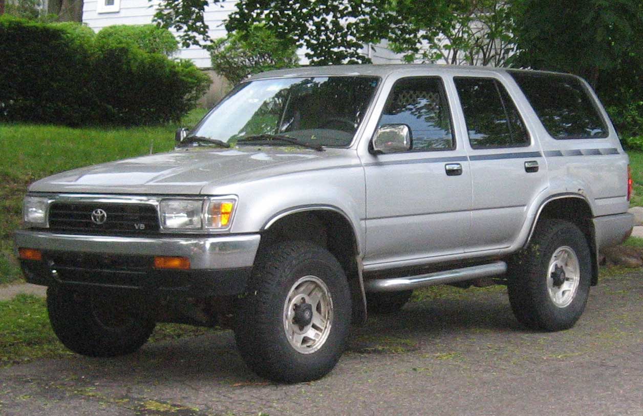 Toyota 4Runner: 8 фото