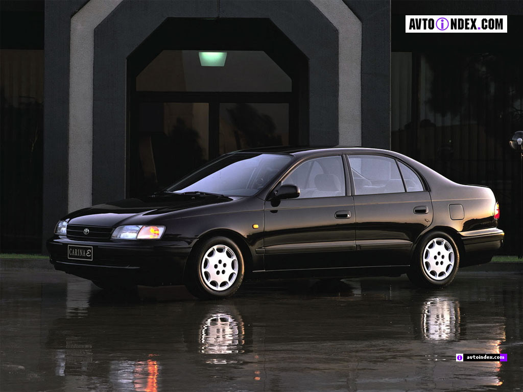 Toyota Carina E: 7 фото