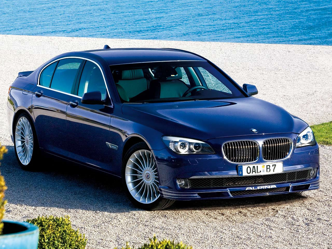 Alpina B7