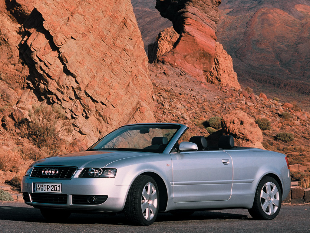 Audi A4 Cabriolet: 4 фото