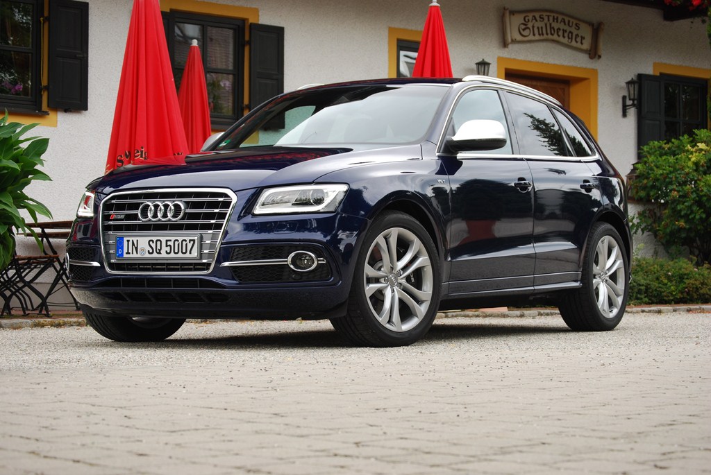 Audi SQ5: 12 фото