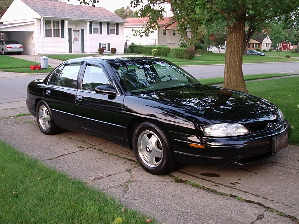 Chevrolet Lumina: 2 фото