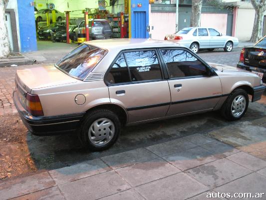 Chevrolet Monza: 10 фото