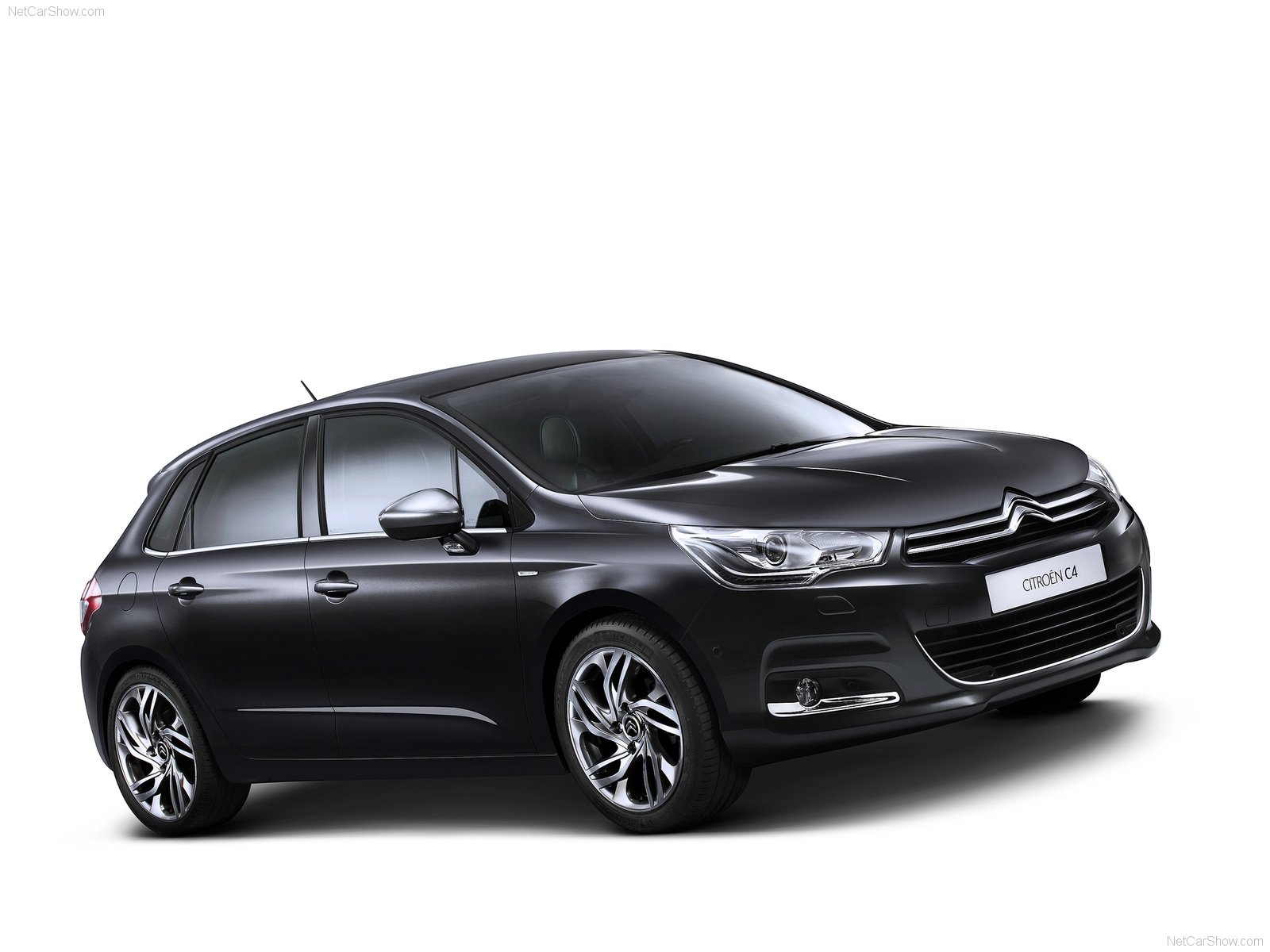 Citroen C4 2011: 10 фото