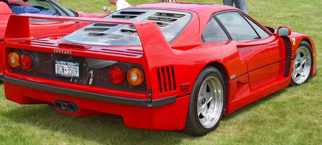 Ferrari F40: 10 фото