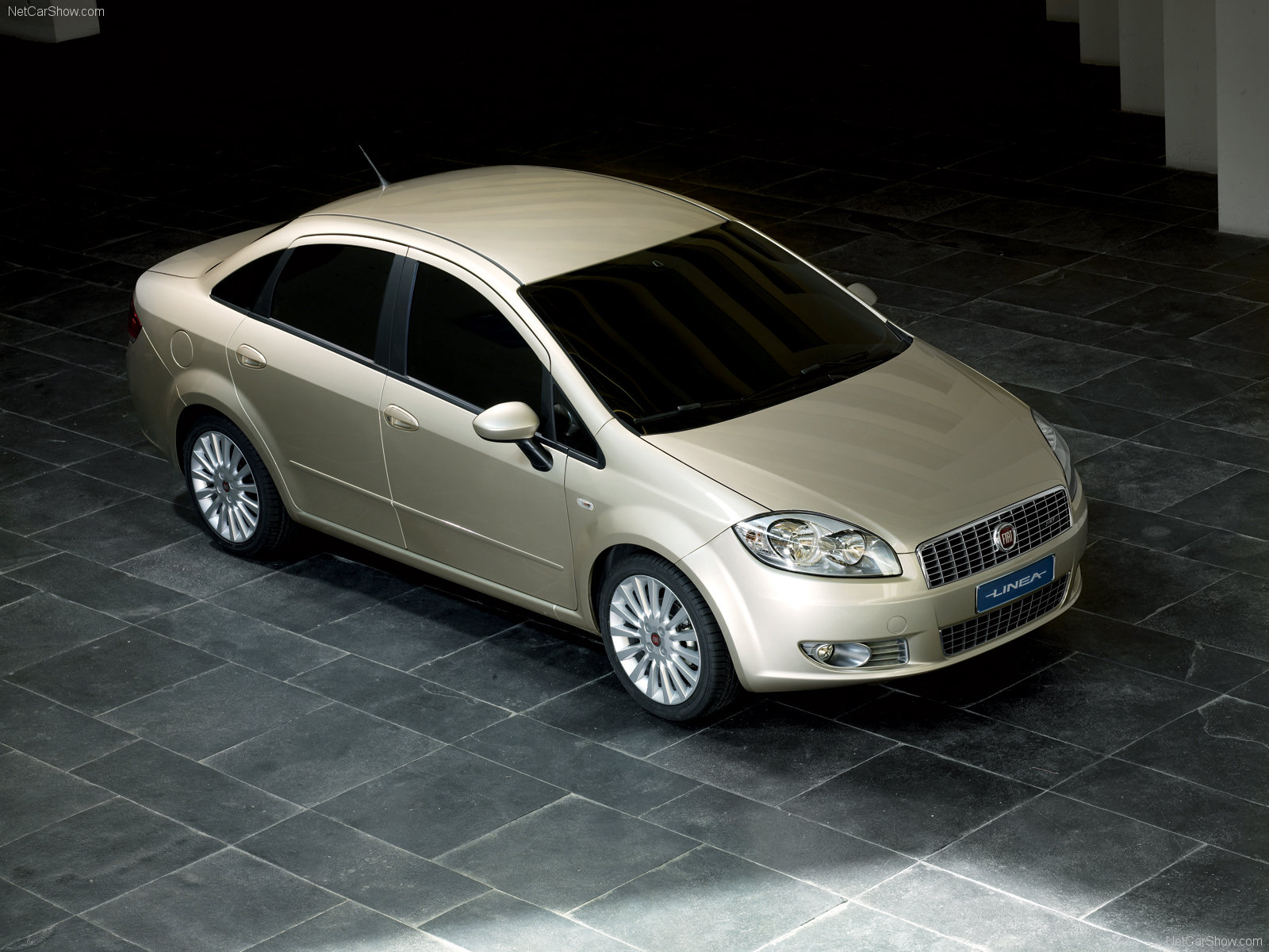 Fiat Linea: 5 фото