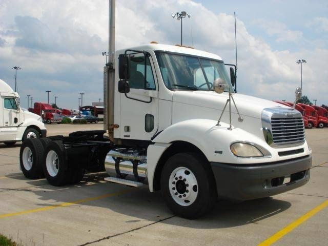 Freightliner Columbia: 9 фото