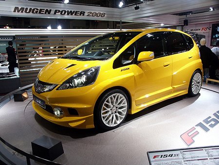 Honda Fit: 6 фото