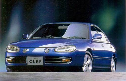 Mazda Clef: 10 фото