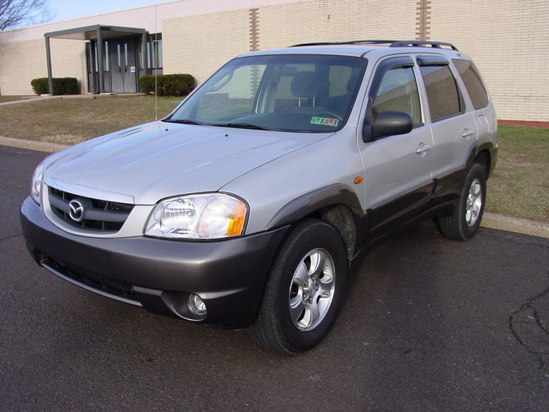 Mazda Tribute: 10 фото