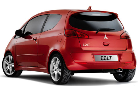 Mitsubishi Colt: 4 фото