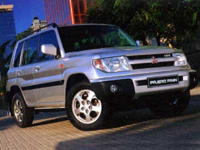 Mitsubishi Pajero Pinin: 11 фото