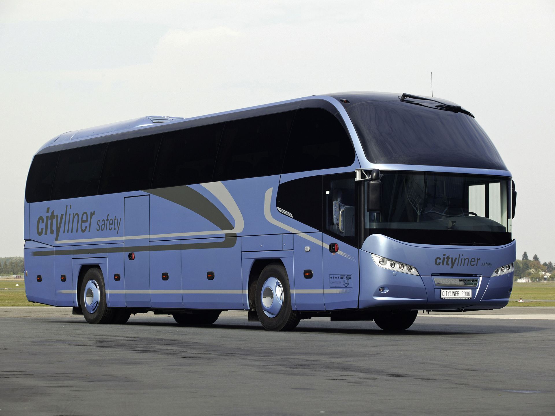 Neoplan Cityliner: 8 фото