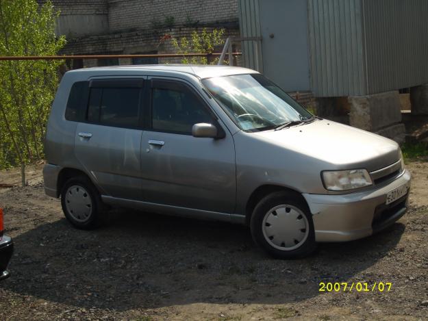 Nissan Cube Z10: 12 фото