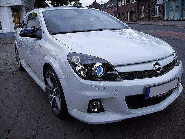 Opel Astra H OPC: 9 фото