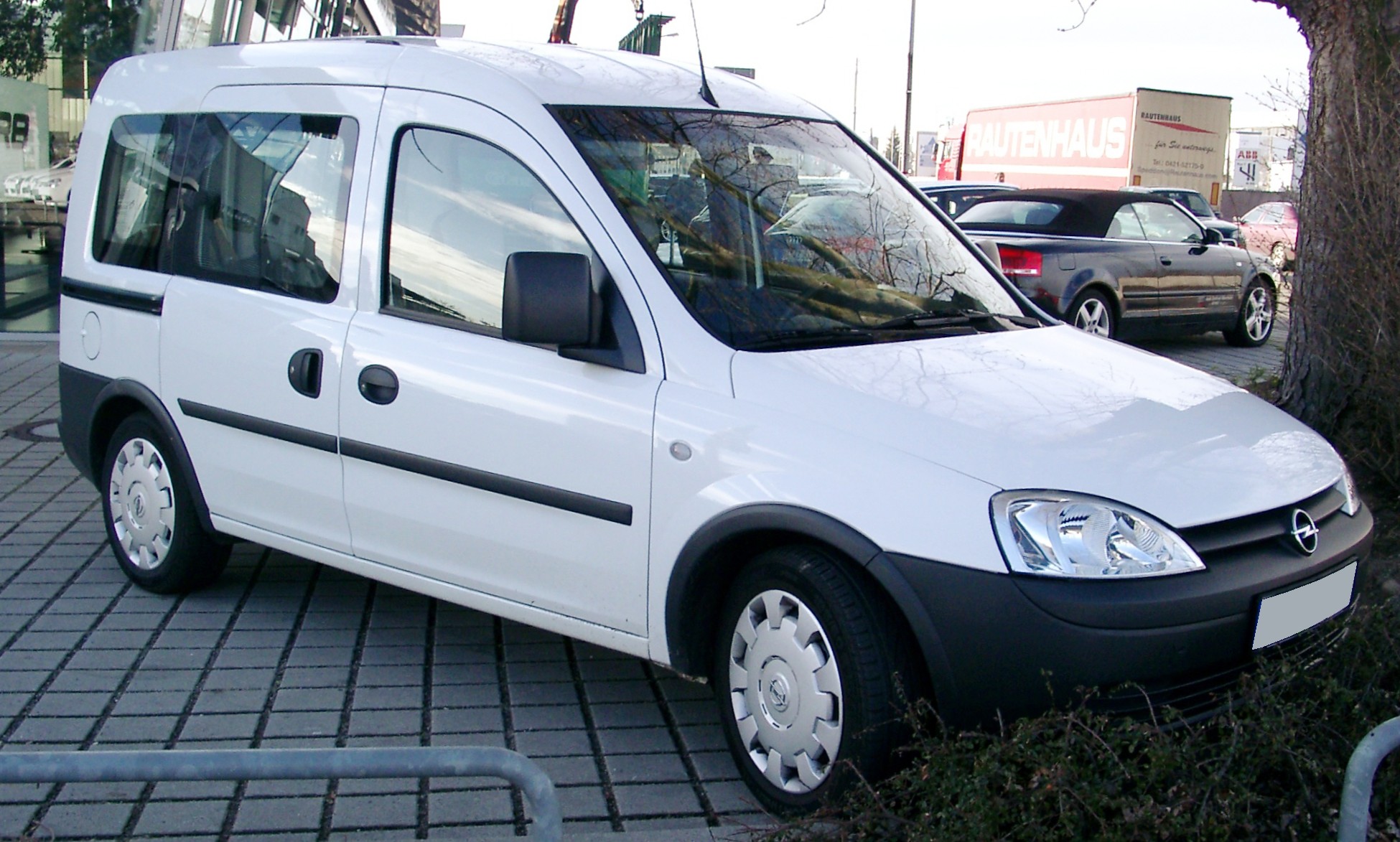 Opel Combo B: 11 фото