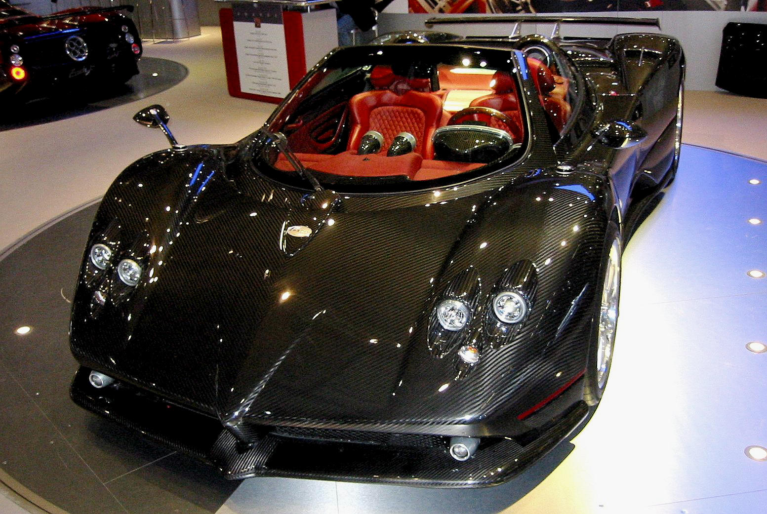 Pagani Zonda Roadster: 7 фото