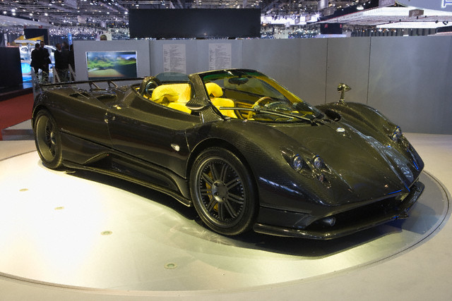 Pagani Zonda Roadster: 9 фото