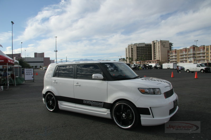 Scion xB I: 9 фото