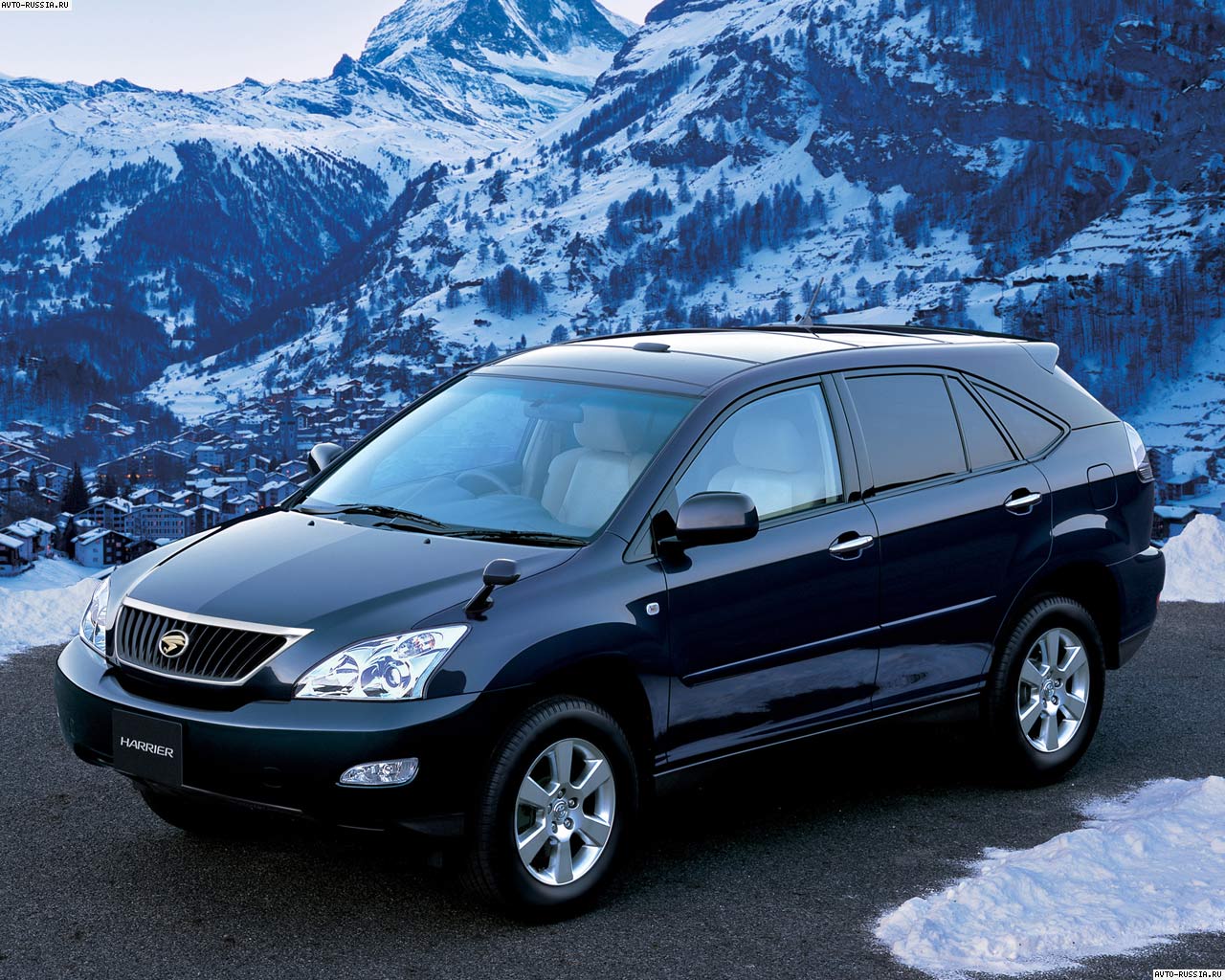 Toyota Harrier: 11 фото