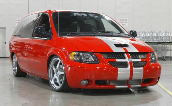 Тюнинг Dodge Caravan: 11 фото