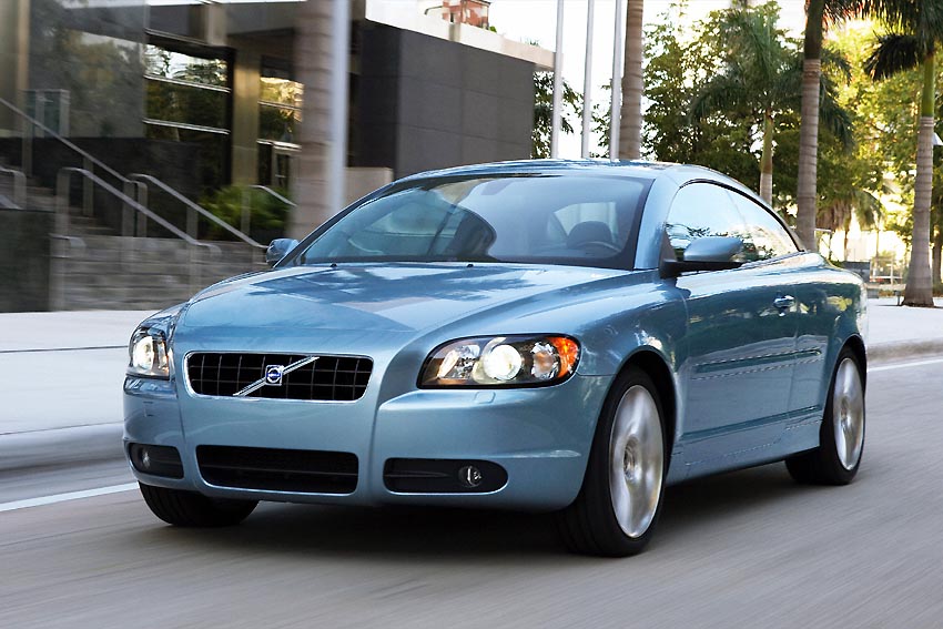 Volvo C70: 12 фото