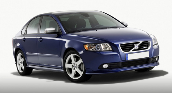 Volvo S40: 8 фото