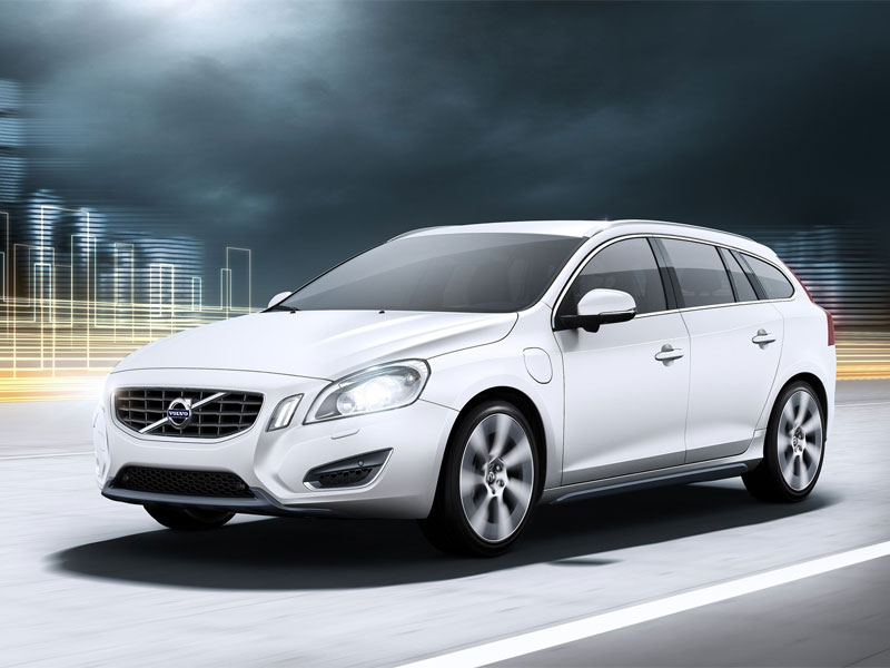 Volvo V60: 4 фото